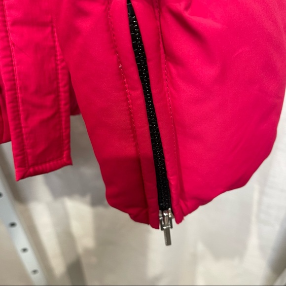 Bernardo Magenta/Lipstick Pink Down Puffer Jacket w/Magenta Fox Trim - L - Picture 6 of 9